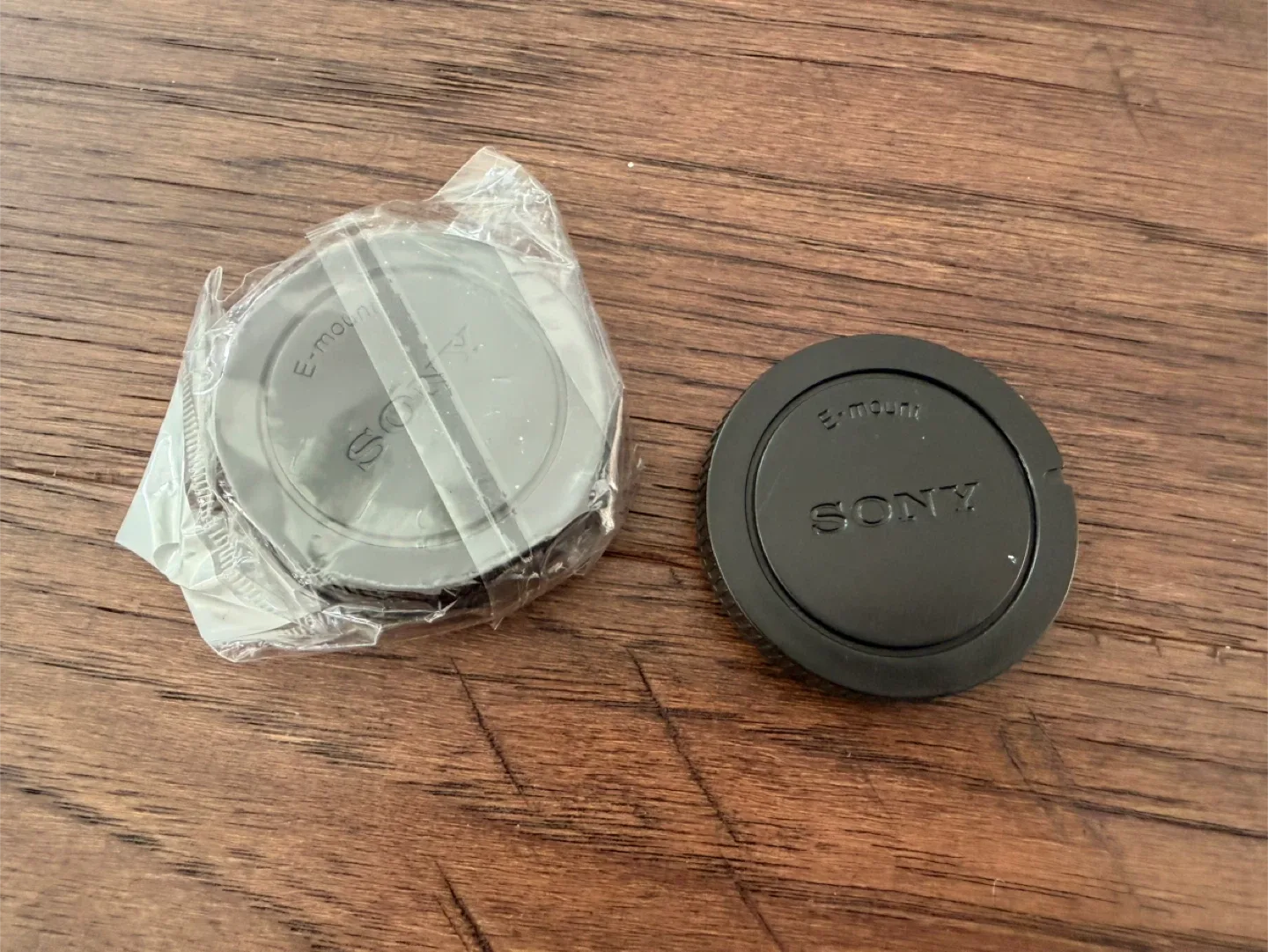 Sony E-Mount Lens Cap 3 Pack - New and Like New! image indicator(2)