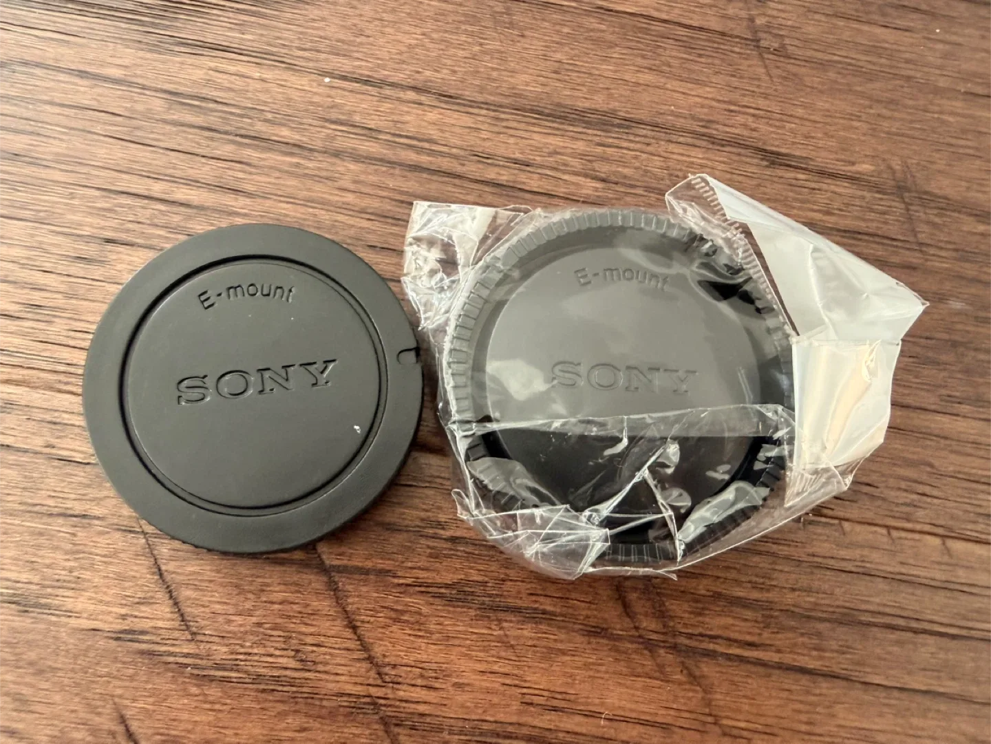Sony E-Mount Lens Cap 3 Pack - New and Like New! image indicator(4)