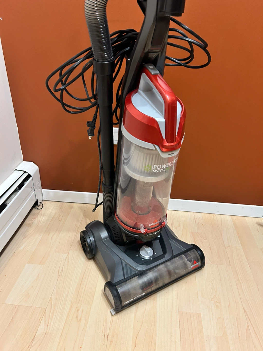 Bissell Powerlifter Swivel Vacuum