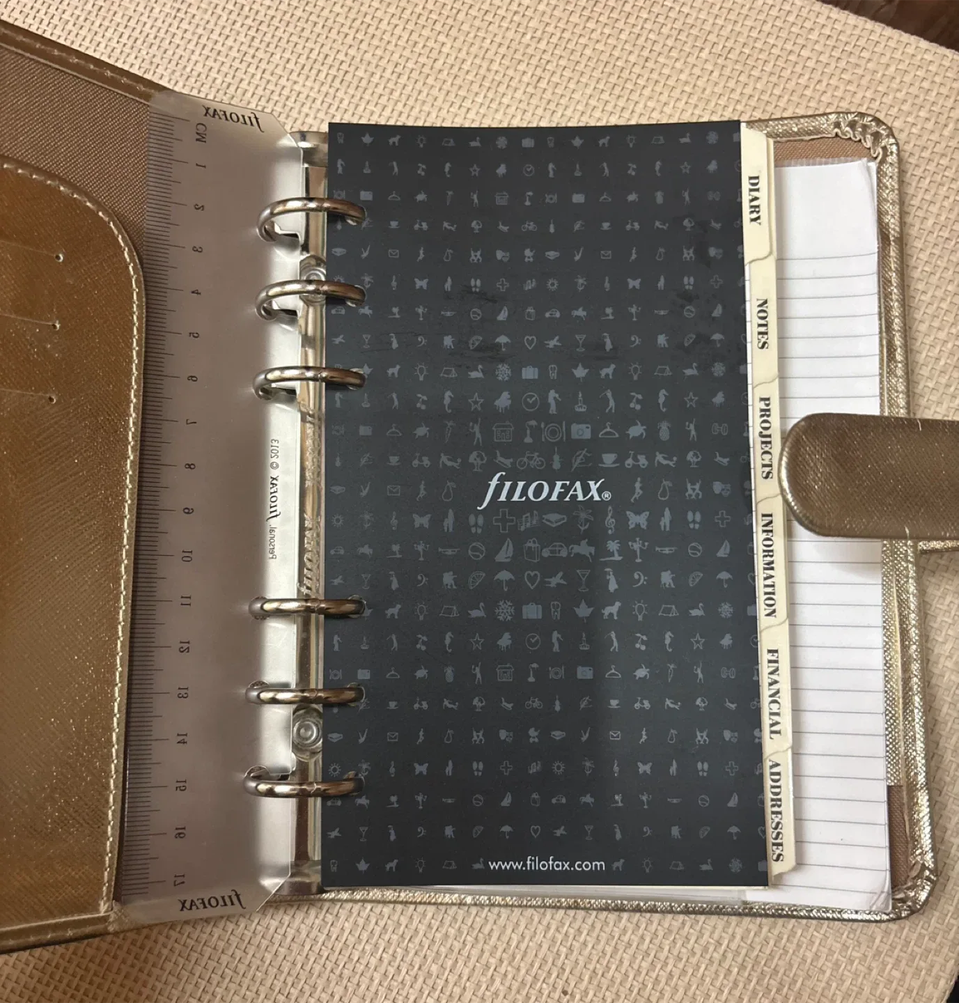Filofax Saffiano Personal Organizer - Gold image indicator(3)