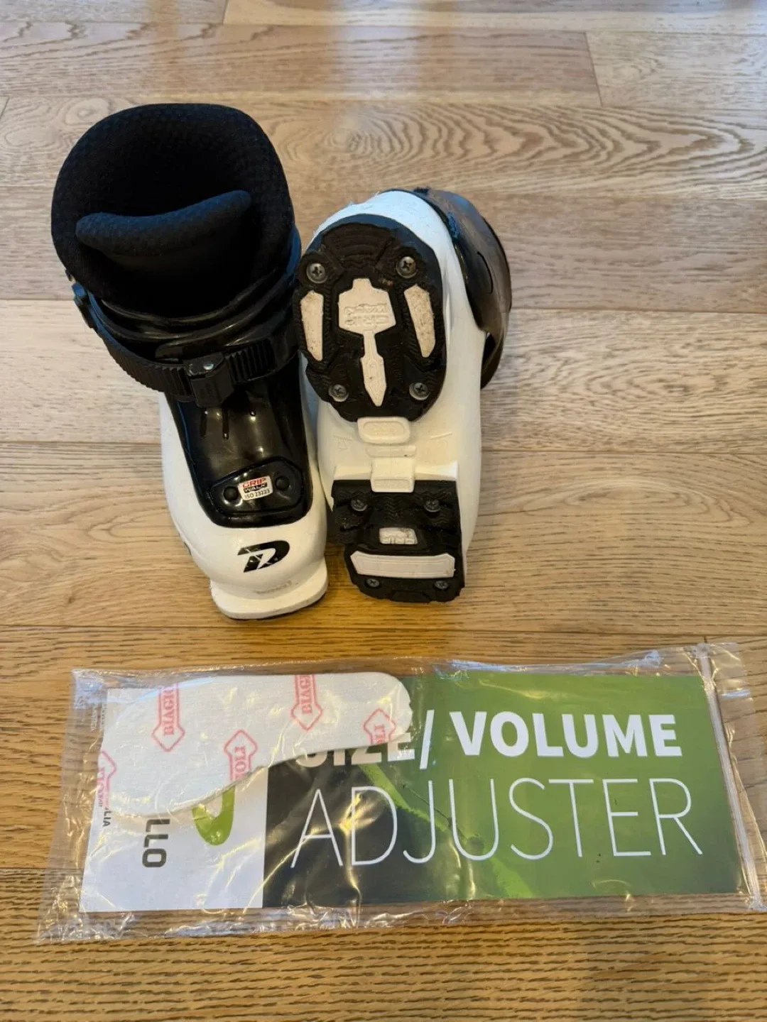 Dalbello CX Ski Boots with Volume Adjuster image indicator(5)