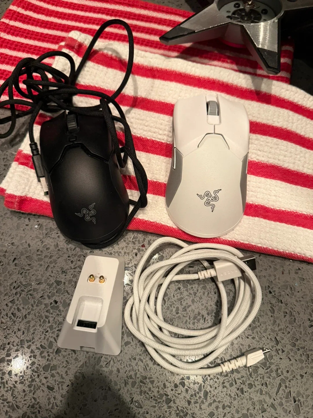 Razer Viper Ultimate Wireless Gaming Mouse - Black & White