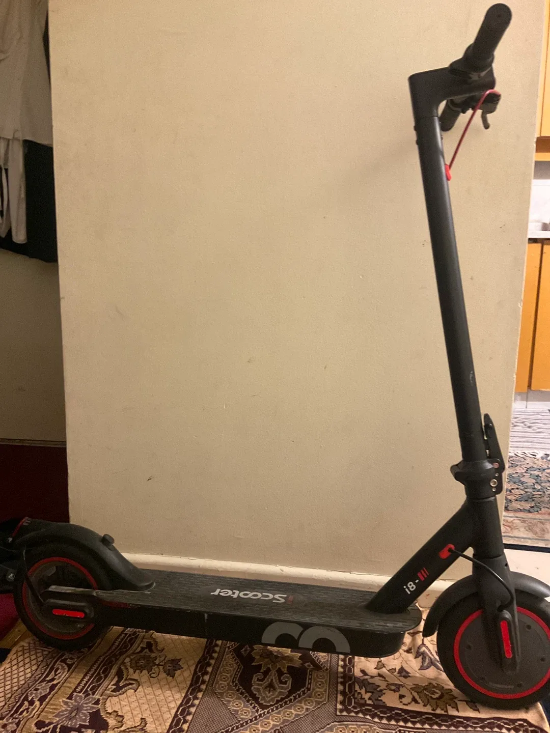 i8-III Electric Scooter
