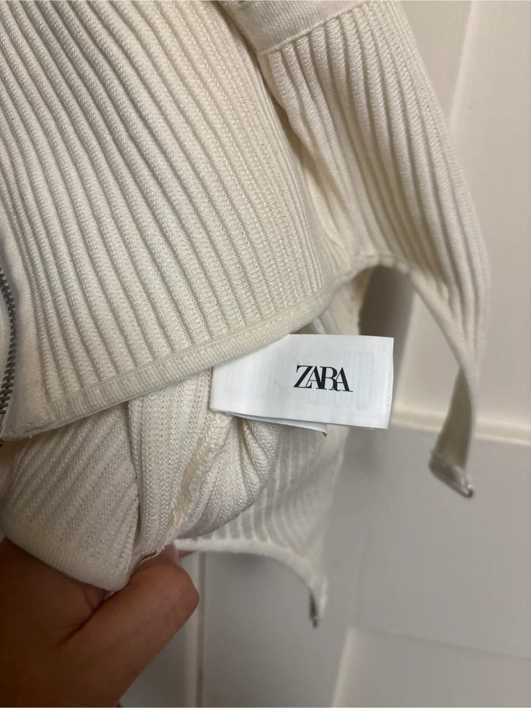 Zara Knit Corset Top - Size Medium image indicator(3)