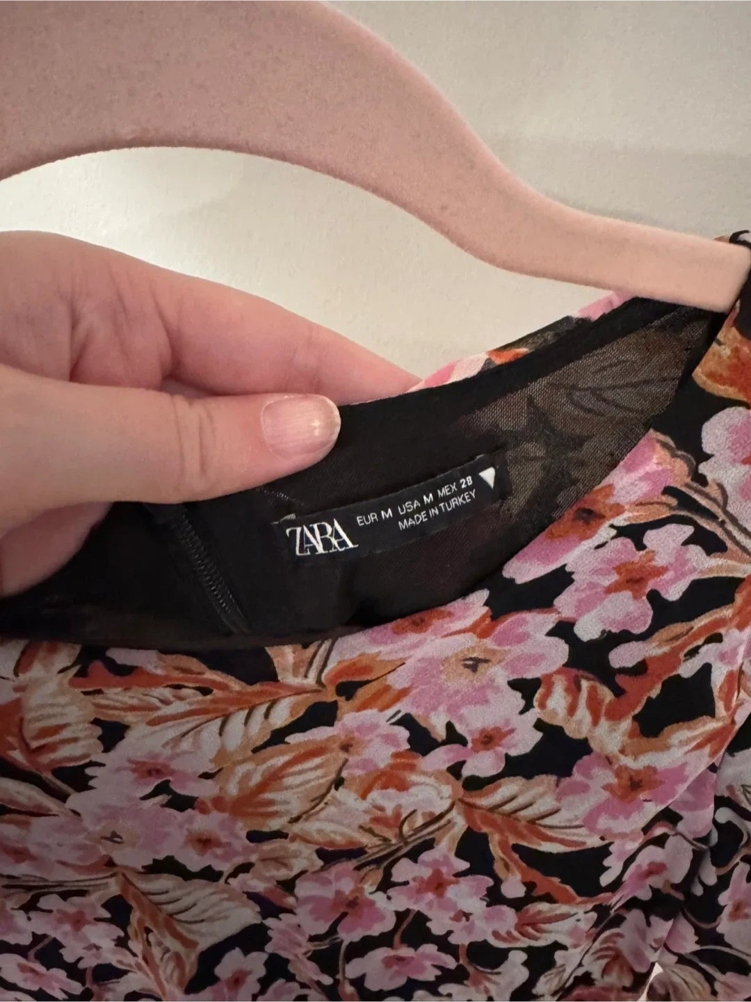 Zara Floral Print Dress - Size M image indicator(3)