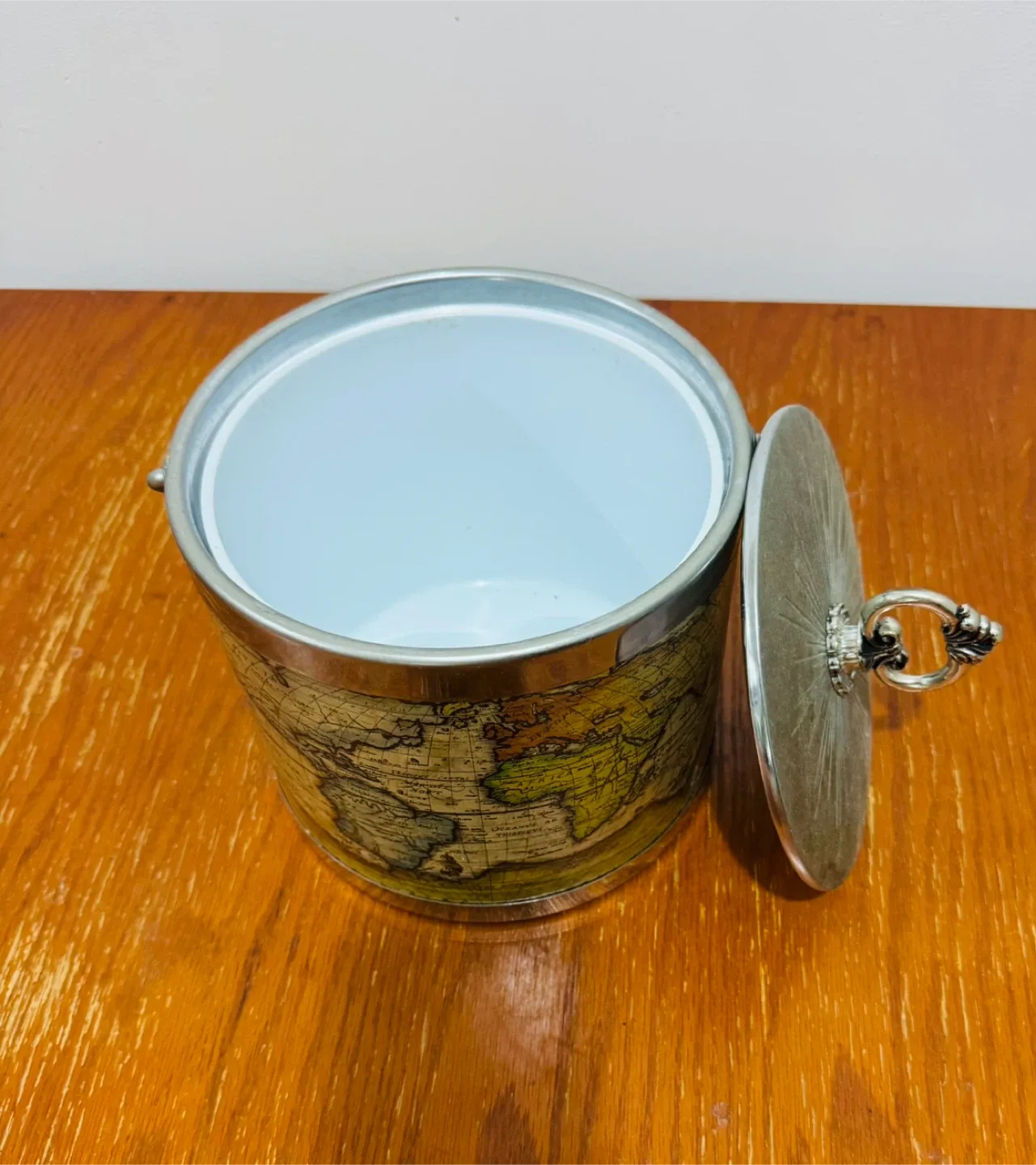 Vintage Ice Bucket image indicator(2)