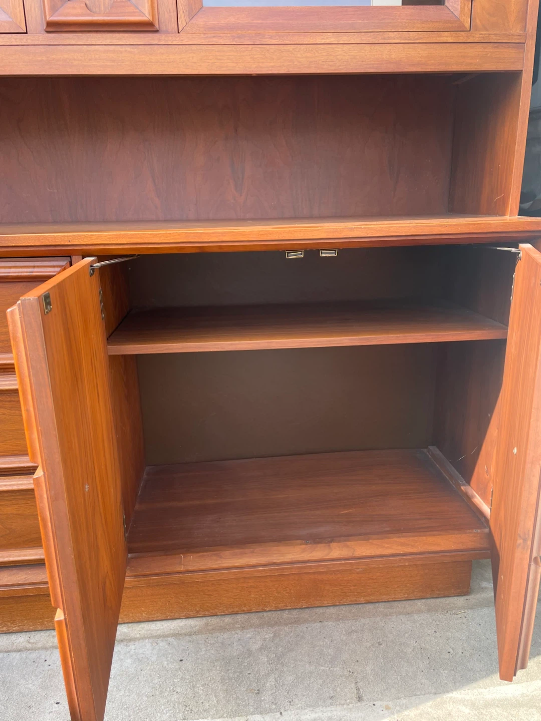 1970s Vintage Wooden Hutch - photo 3