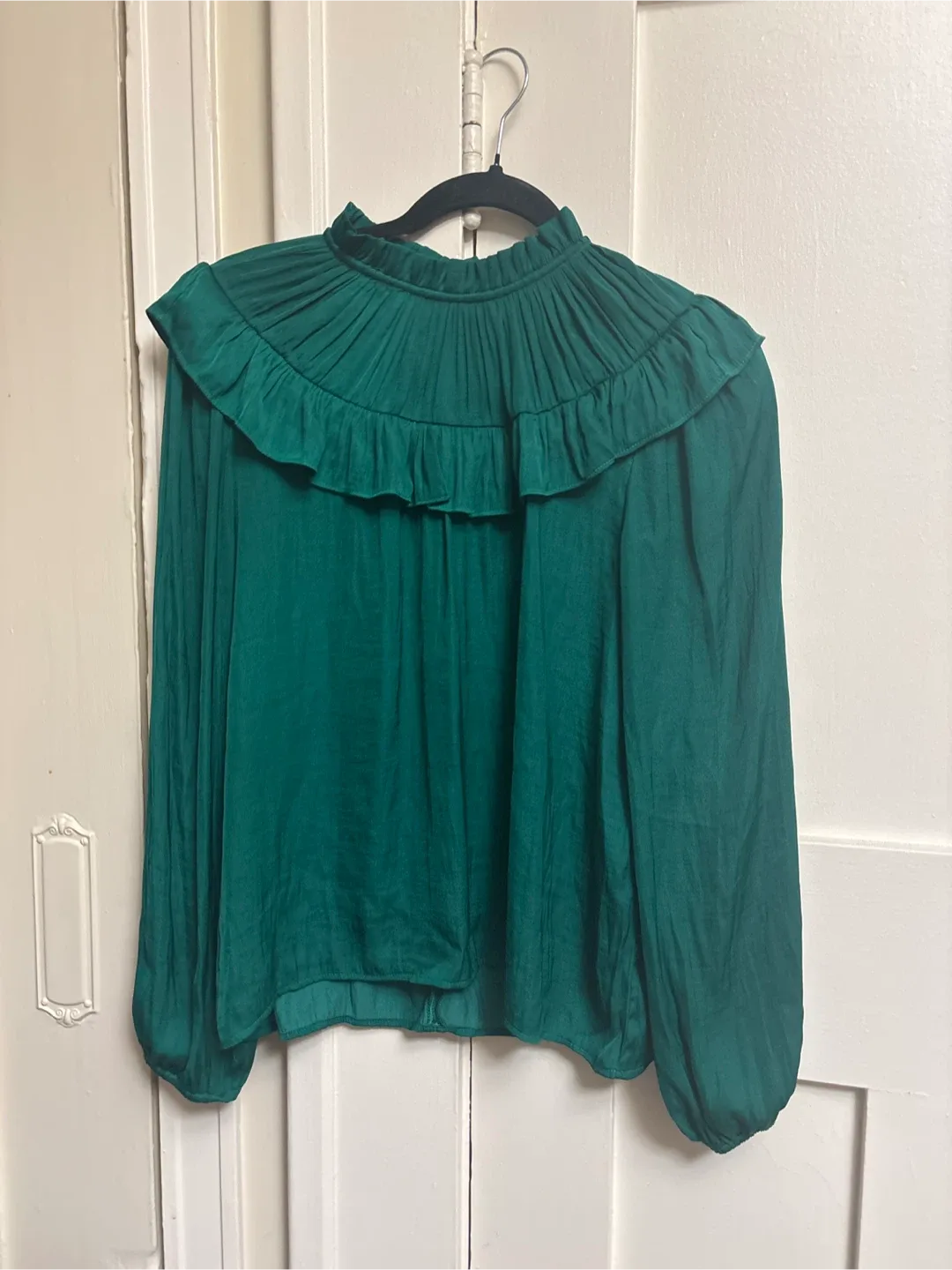 Sfera Basic Green Ruffle Blouse