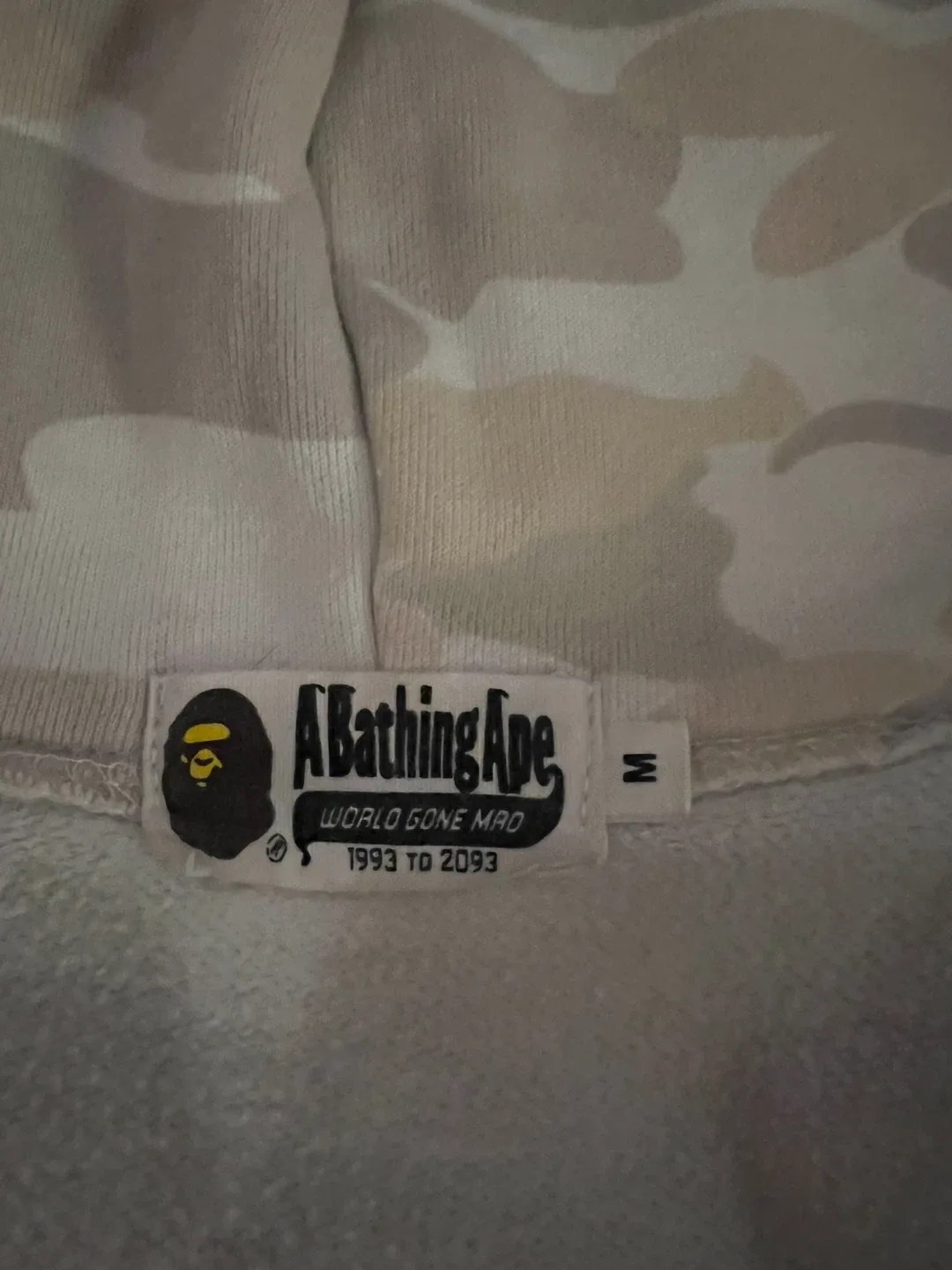 BAPE A Bathing Ape Shark Hoodie - Size M image indicator(5)