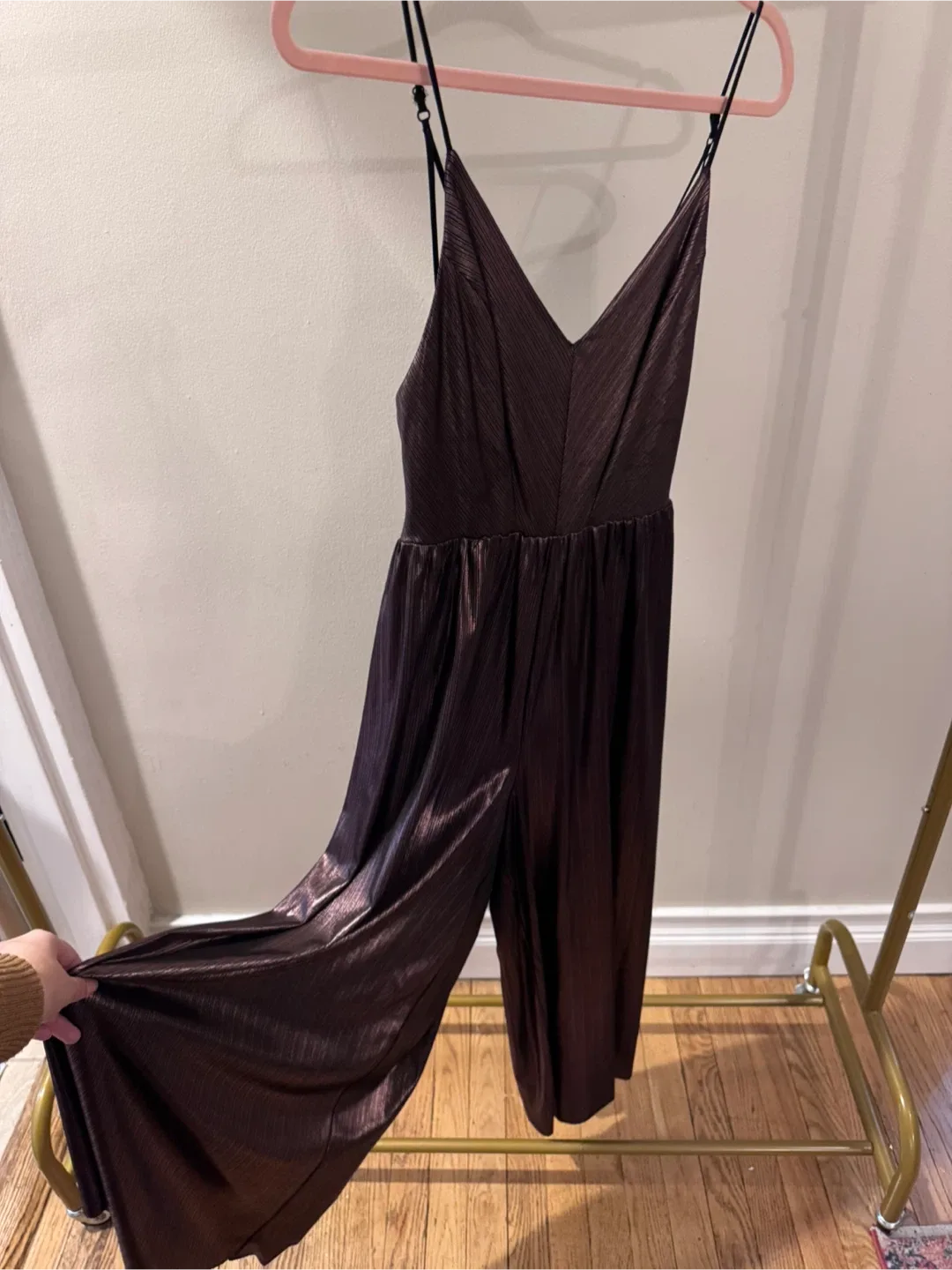 Urban Outfitters Cropped Jumpsuit - Size M image indicator(2)