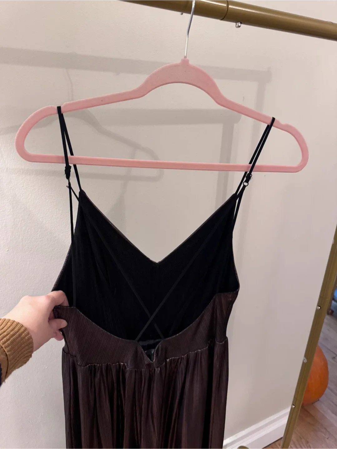 Urban Outfitters Cropped Jumpsuit - Size M image indicator(3)