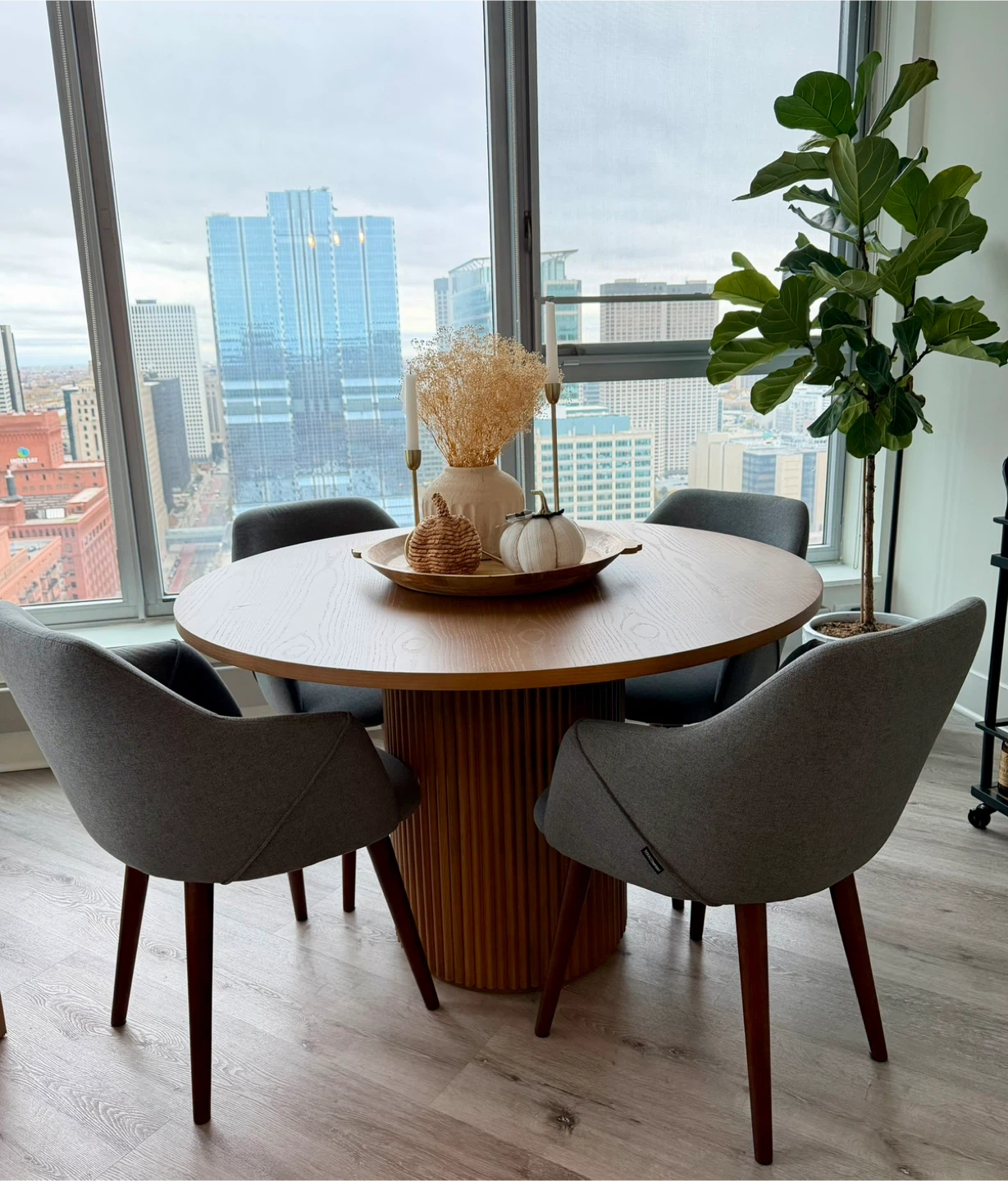 Dining Table & Chairs - photo 2