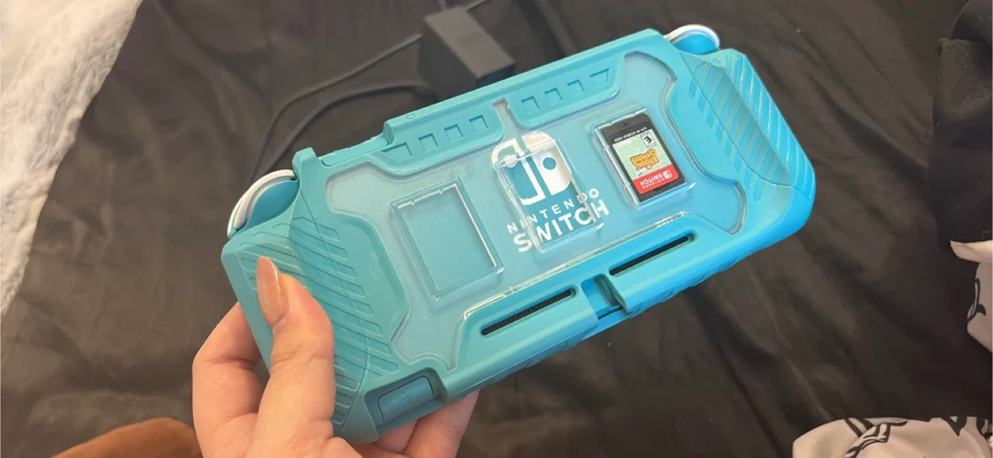 Nintendo Switch Lite with Charger image indicator(3)