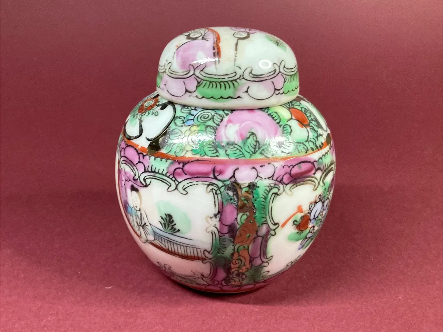 Small Vintage Chinese Hand Painted Ginger Jar image indicator(5)