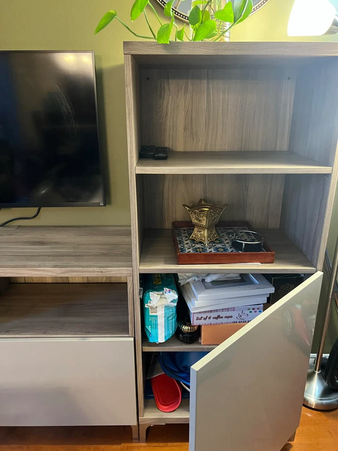 Entertainment Unit - TV Stand & Shelving image indicator(5)