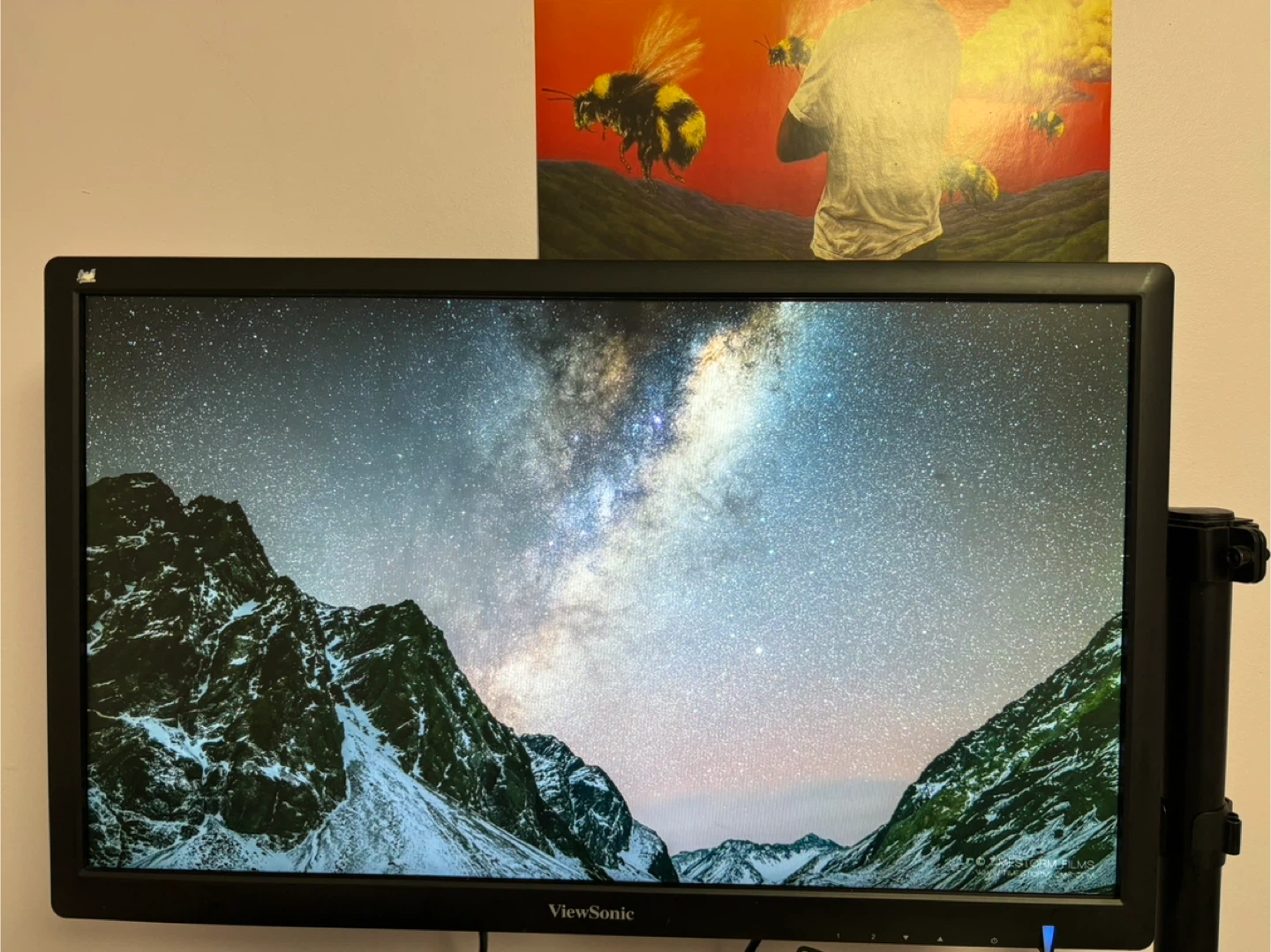 ViewSonic Monitor (27 inch)+HDMI cable-Great Condition!