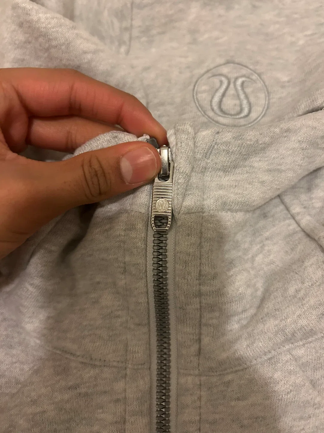 Cropped Lululemon Scuba Hoodie Size 4 image indicator(3)