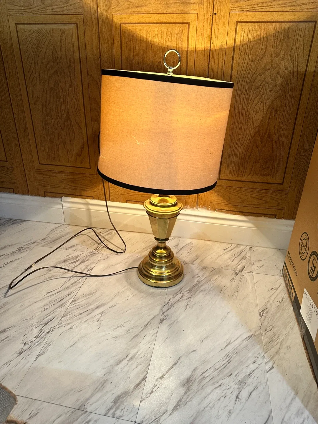 Vintage Standing Floor Lamp image indicator(3)
