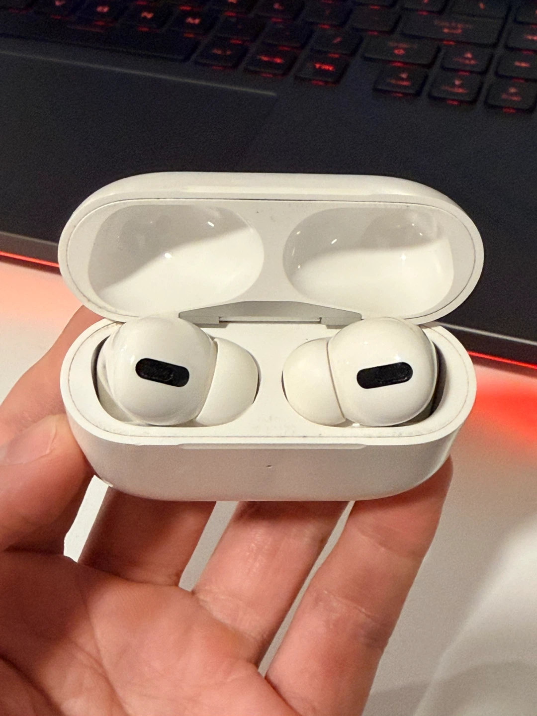 Apple AirPods Pro (1st generation)