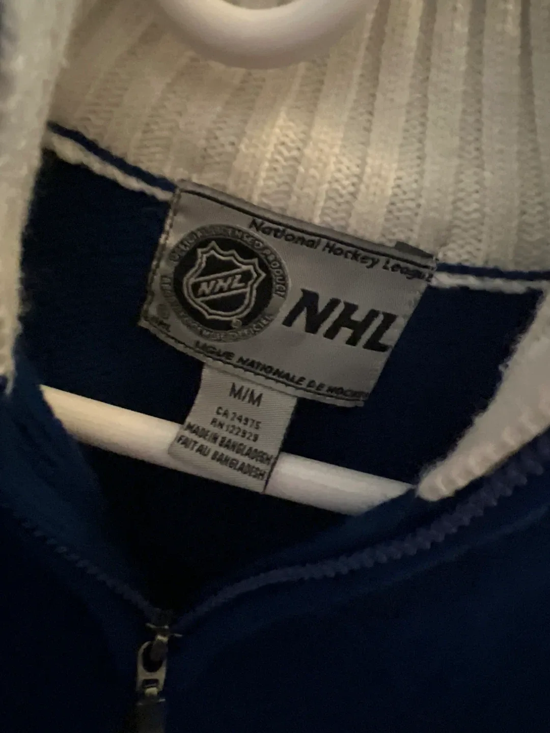 Toronto Maple Leafs NHL Sweater - Size M/M image indicator(5)