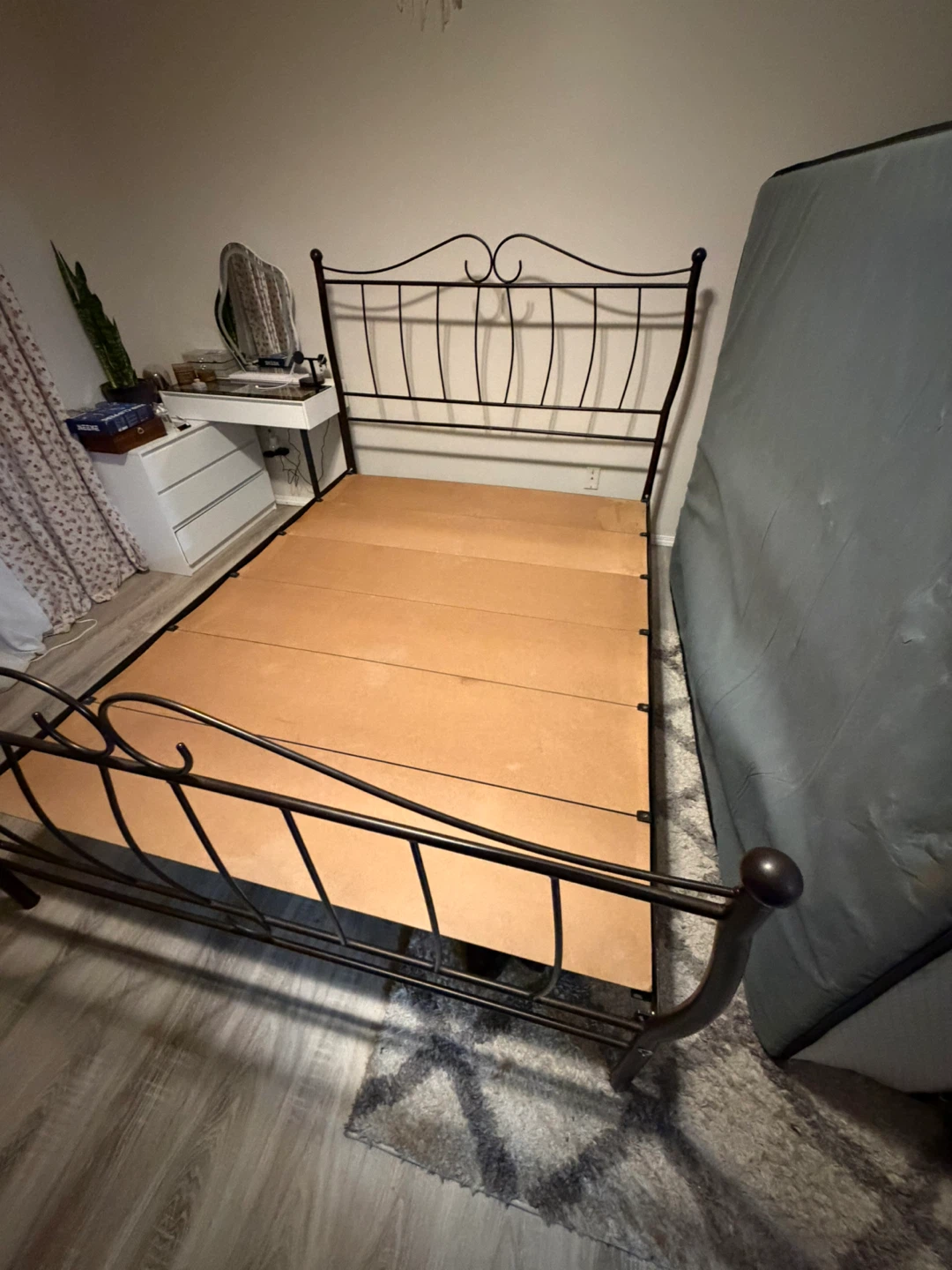 Metal Bed Frame green size - photo 3