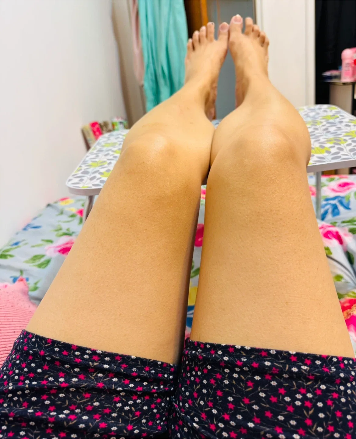 Foldable Lap Desk image indicator(4)