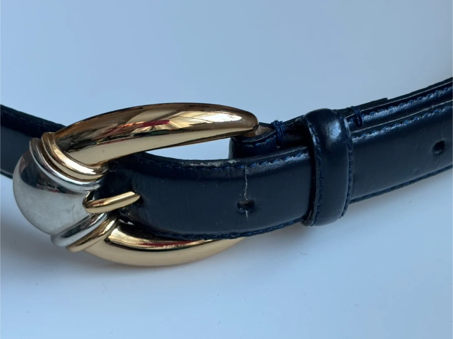 Liz Claiborne Navy Blue Leather Belt Medium image indicator(2)