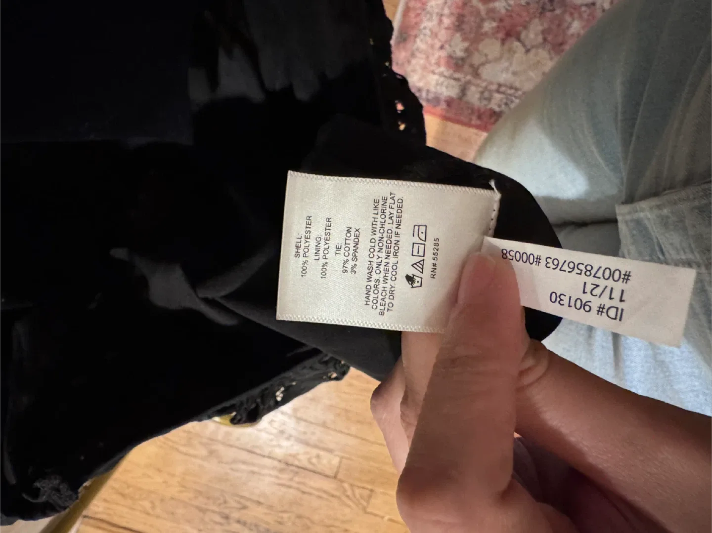 Express Black Lace Dress - Size M image indicator(5)