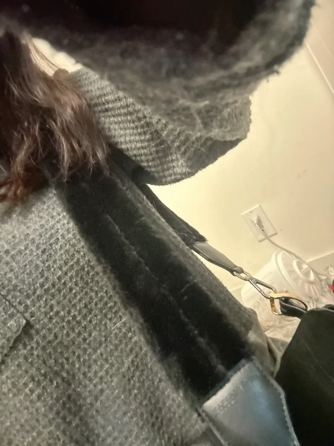 Black Furry Handbag image indicator(3)