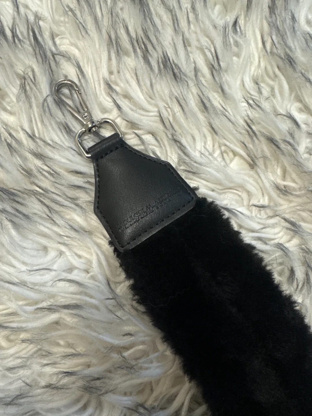 Black Furry Handbag image indicator(5)
