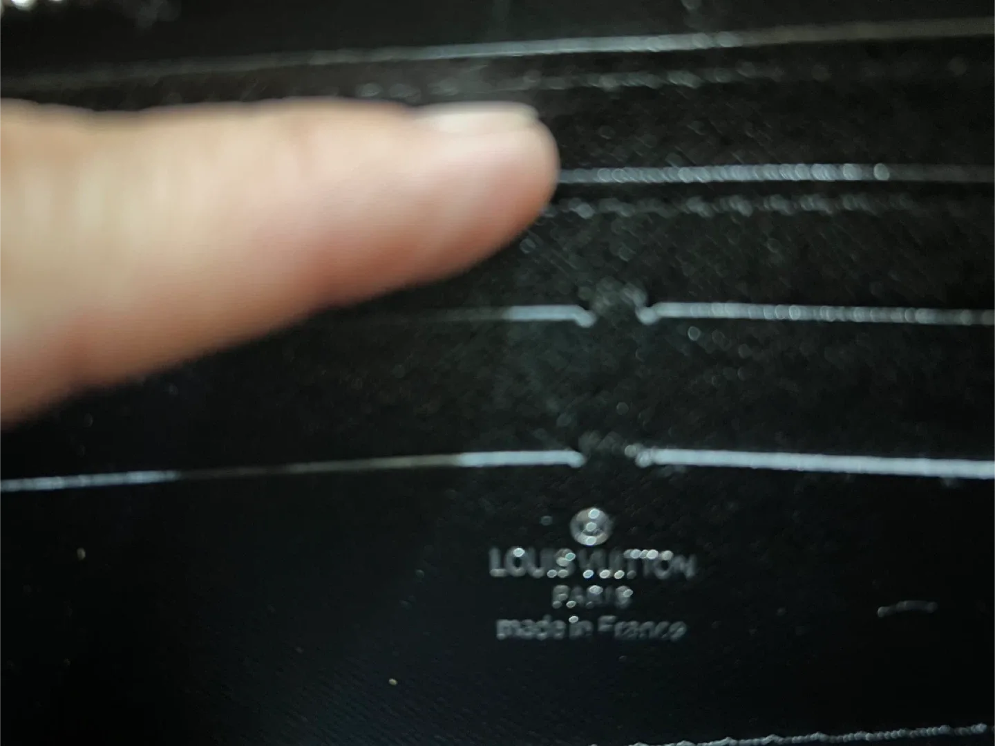 Louis Vuitton x Supreme Epi Leather Wallet image indicator(3)