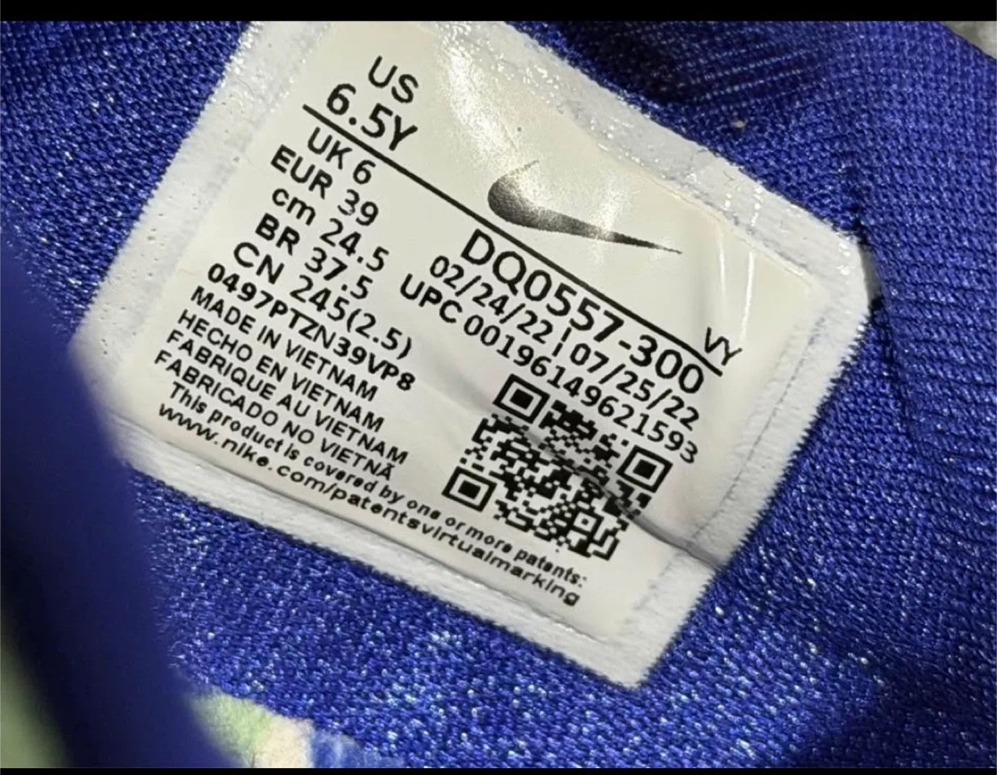 Nike Giannis Freak 4 Youth Size 6.5Y image indicator(5)