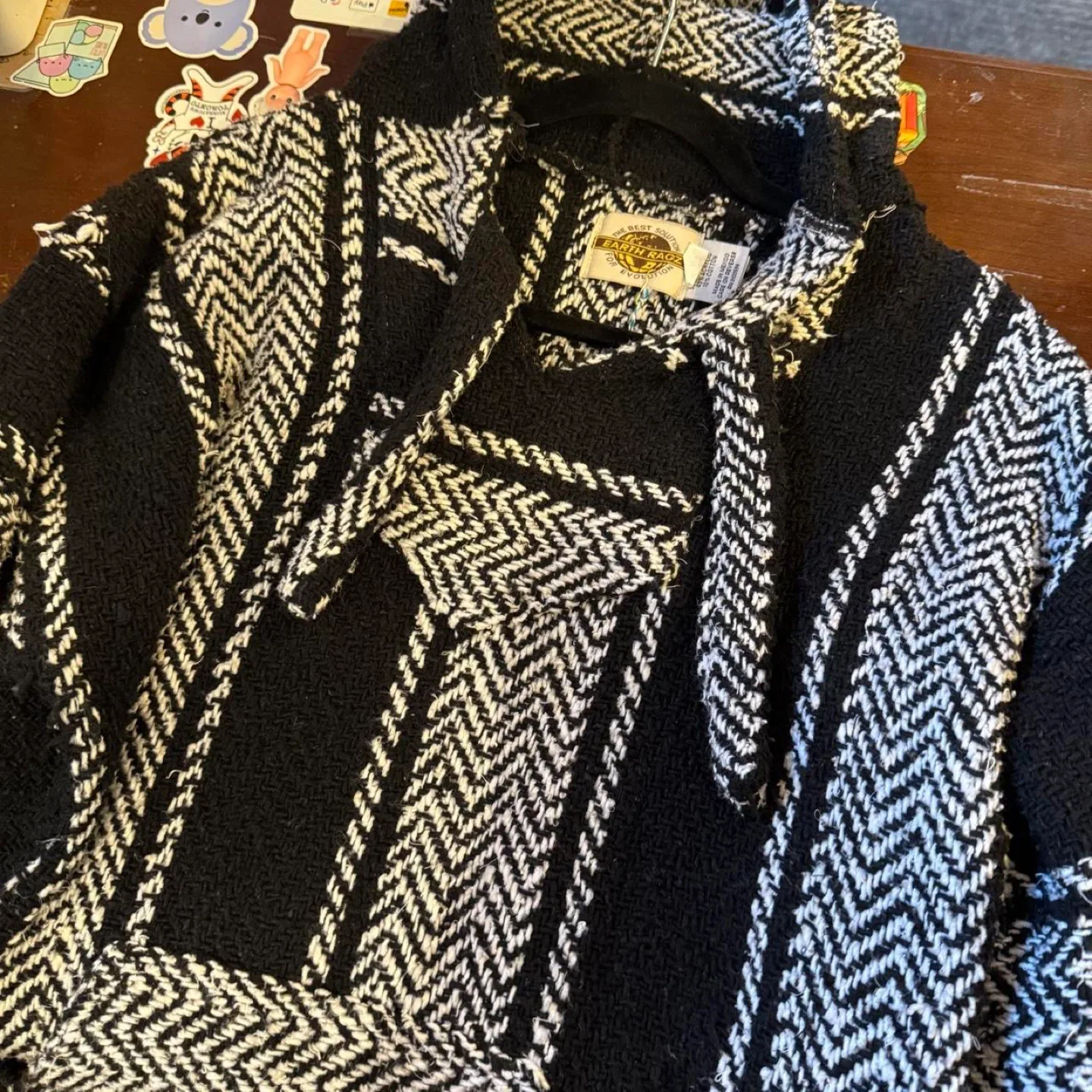 Earth Ragz Baja Hoodie - Black & White image indicator(4)