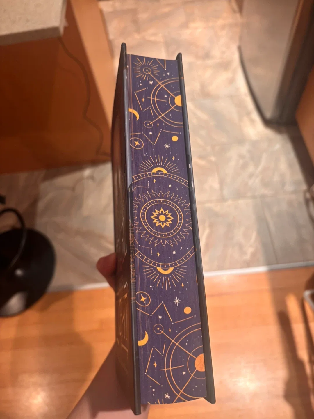 Cruel is the light image indicator(2)