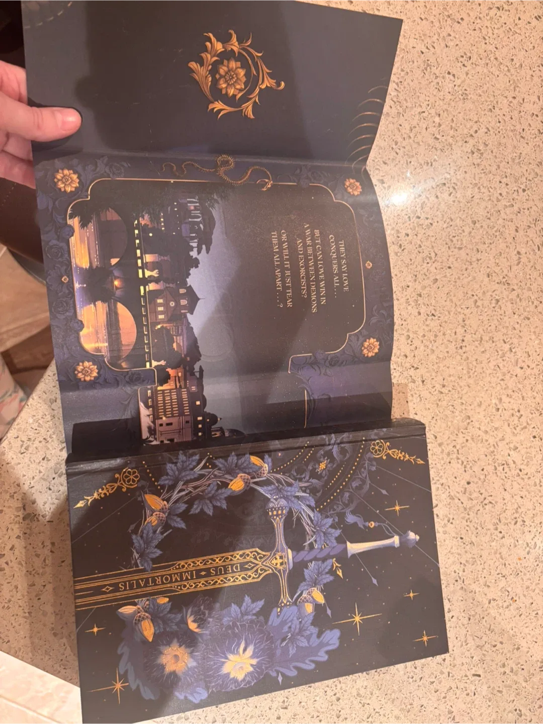 Cruel is the light image indicator(8)