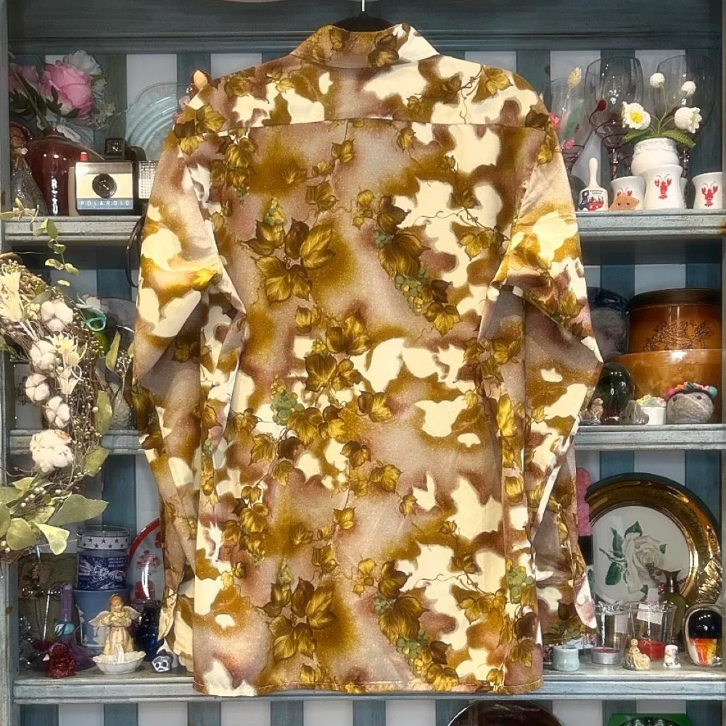 H.T. Ross Funky Button-Up image indicator(2)