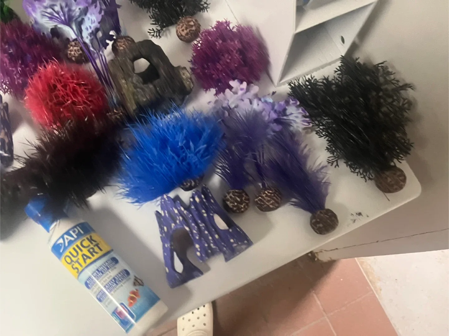 Assorted Aquarium Decorations & API Quick Start image indicator(7)