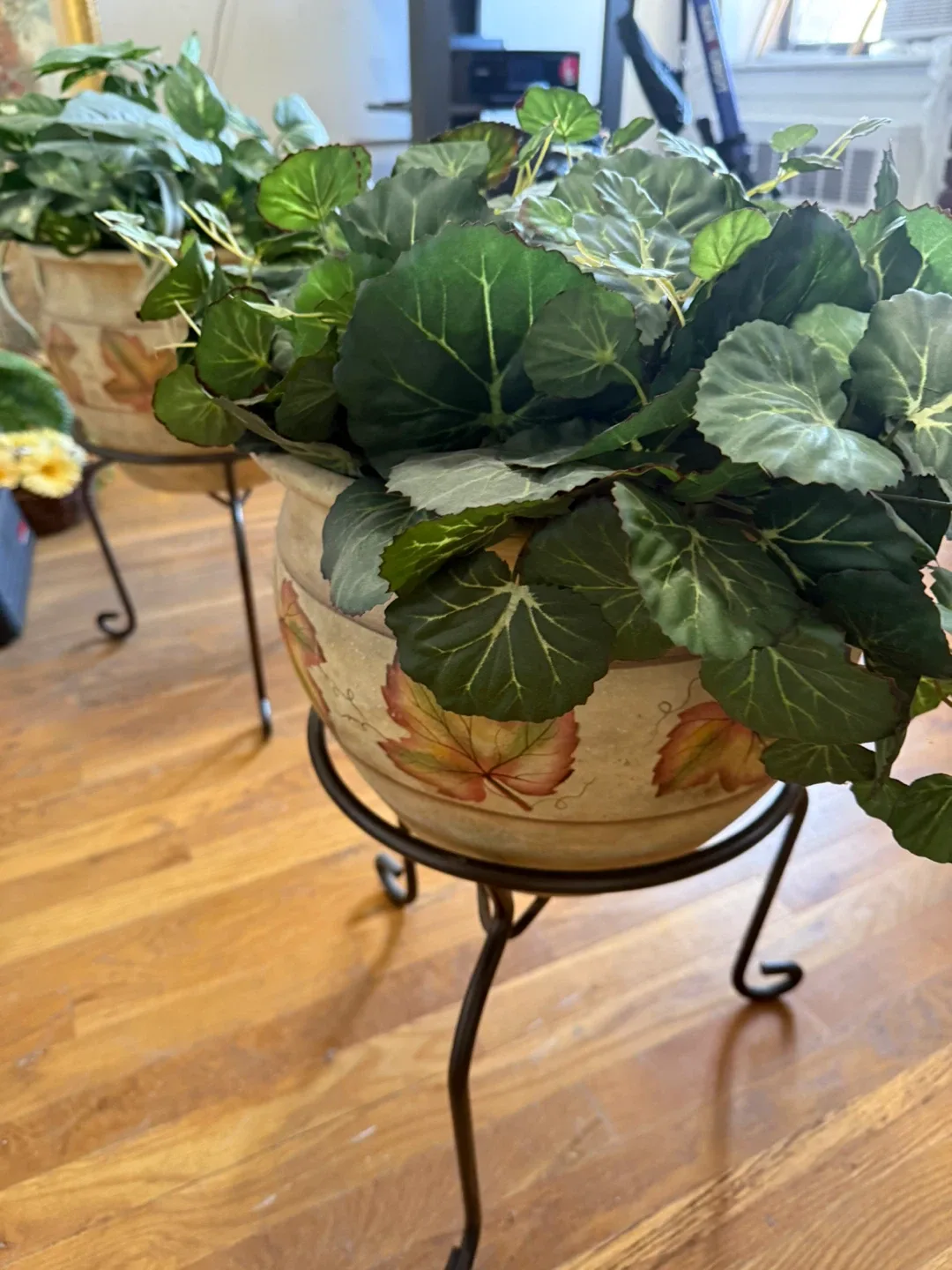 2 Potted artificial Plants with Stand image indicator(4)