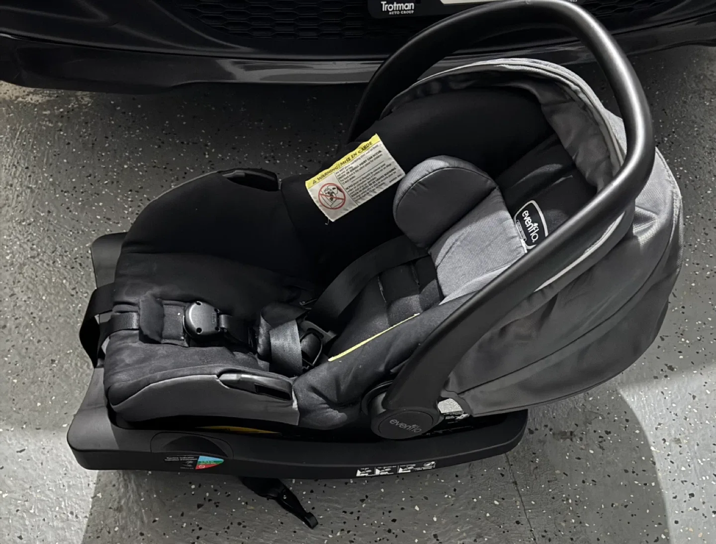 Evenflo Infant Car Seat & Stroller image indicator(4)