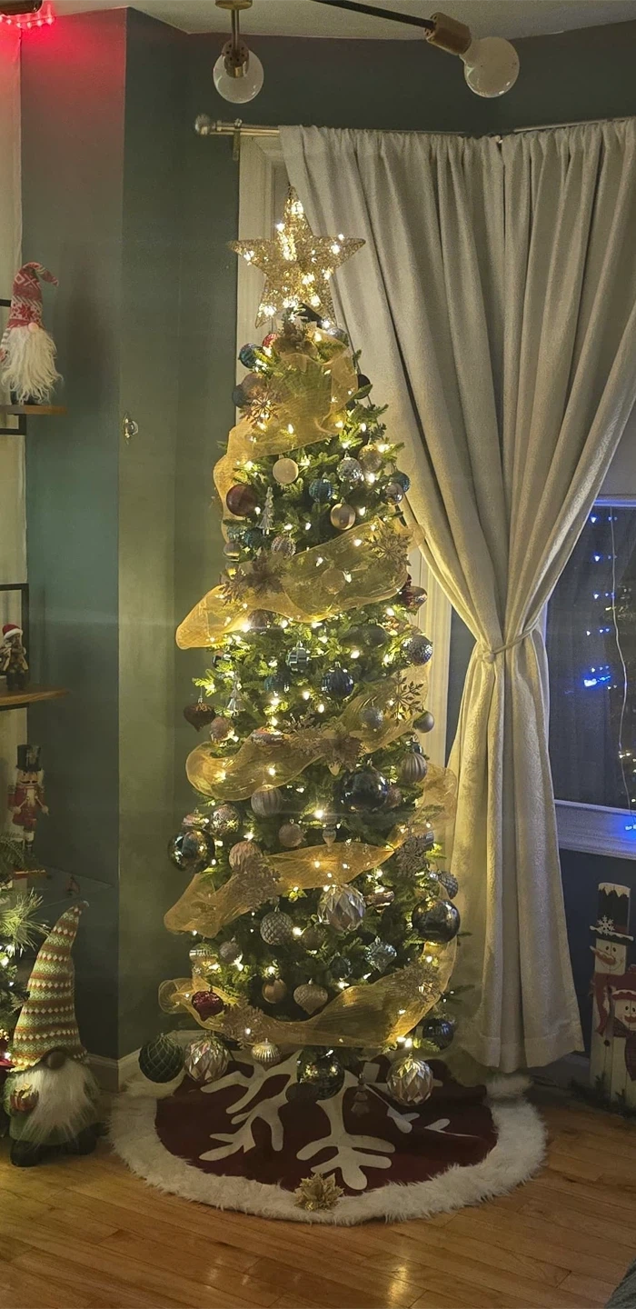 84" Pre-Lit Artificial Christmas Tree - photo 5