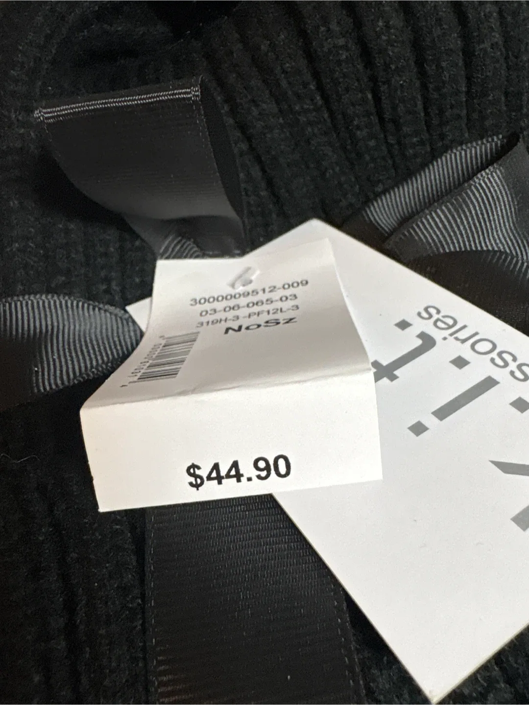 New K.I.T Accessories infinity Scarf & Hat Set image indicator(3)