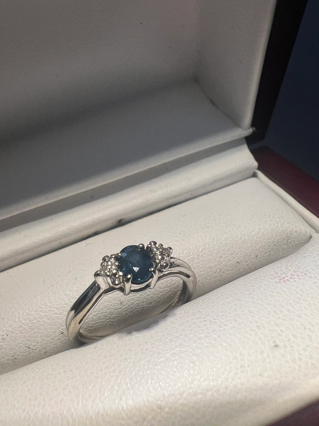 10 k Sapphire & Diamond Ring - photo 2