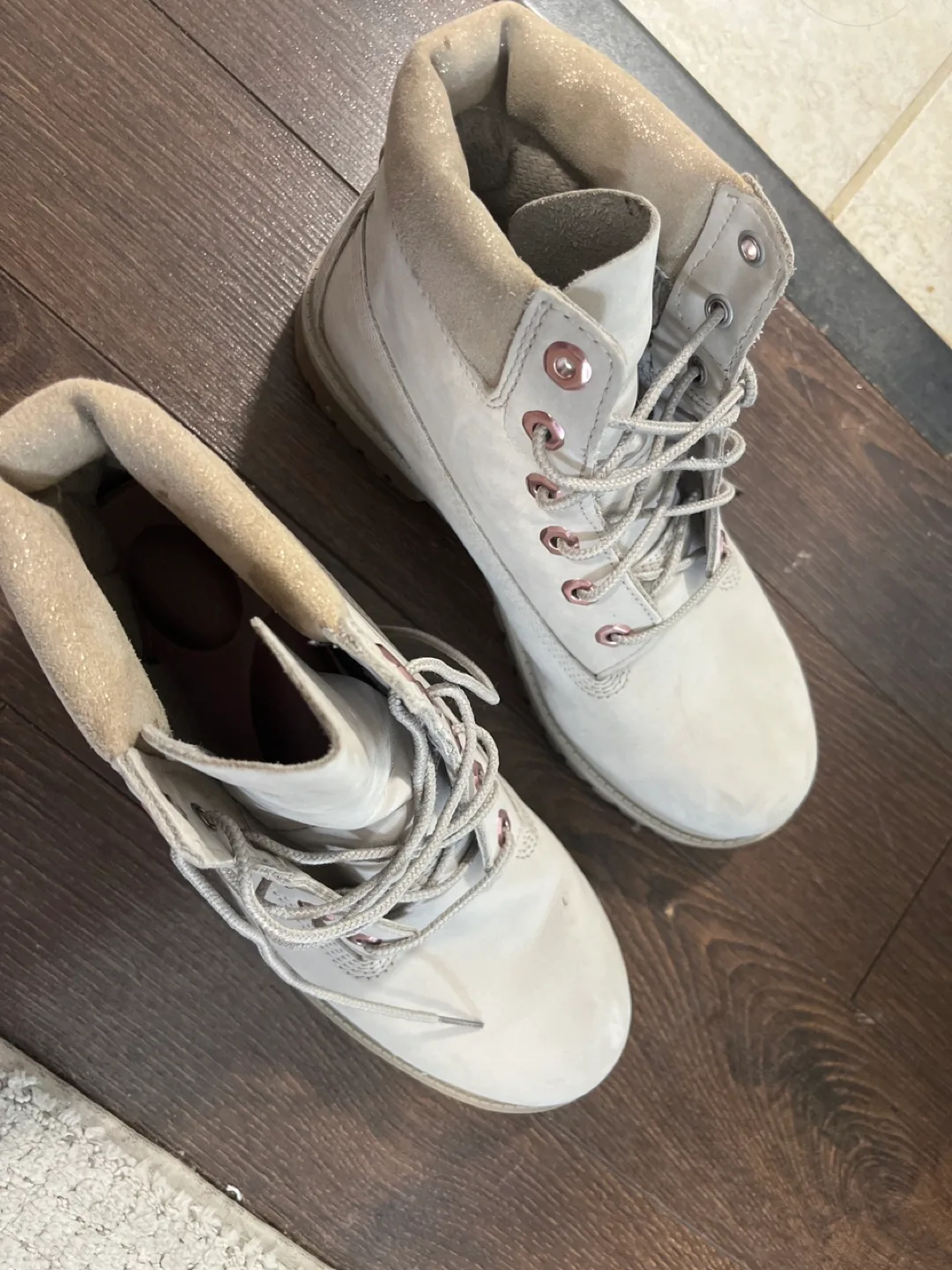 Women Timberland Boots size 40 image indicator(2)