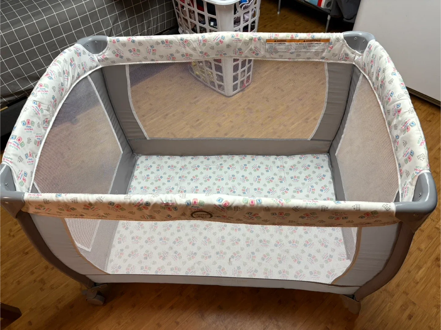 Serta iComfort Squeeze Me Soothe Me Crib