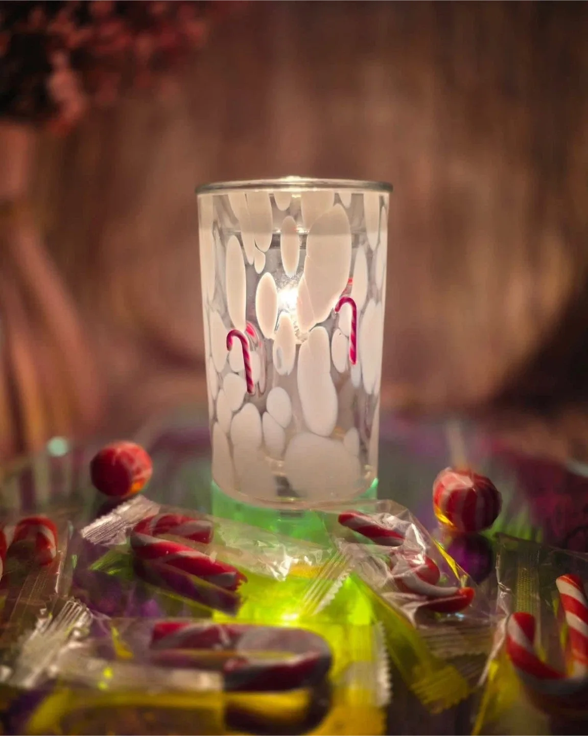 Scentsy Candy Cane Confetti Warmer image indicator(2)