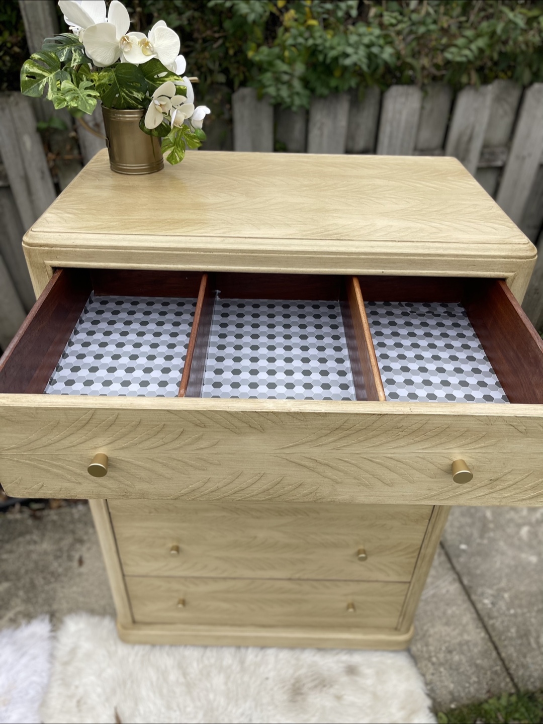 5 drawers tallboy dresser redone in Pottery Barn Dupe/ Sausalito - photo 4
