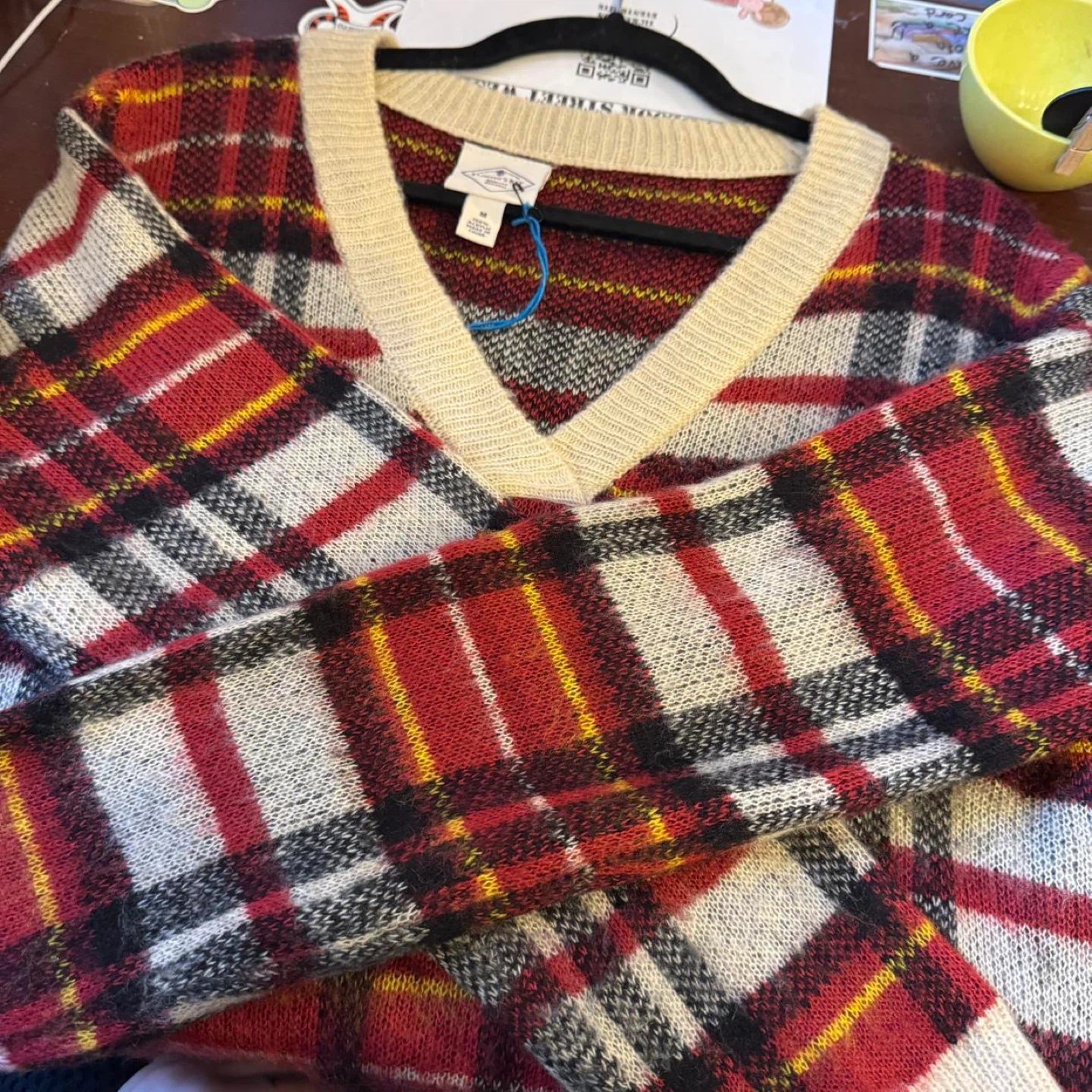 St. John's Bay Plaid V-Neck Sweater - Size M - photo 3
