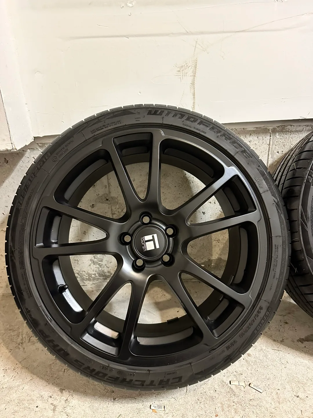 Set of 4 Windforce Catcherforce Tires 225/40ZR18