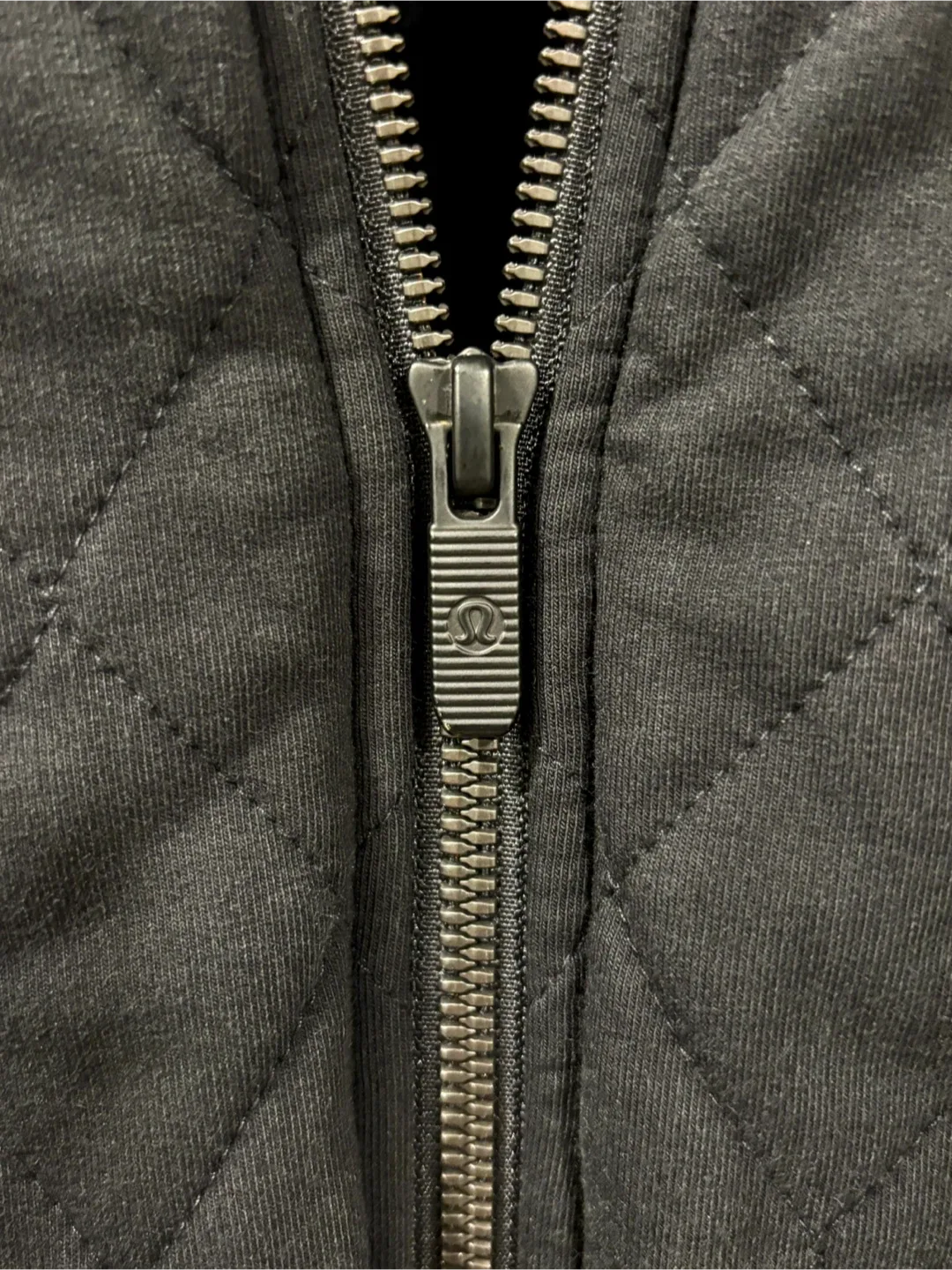 Lululemon Quilted Calm Jacket Womens size XL image indicator(5)