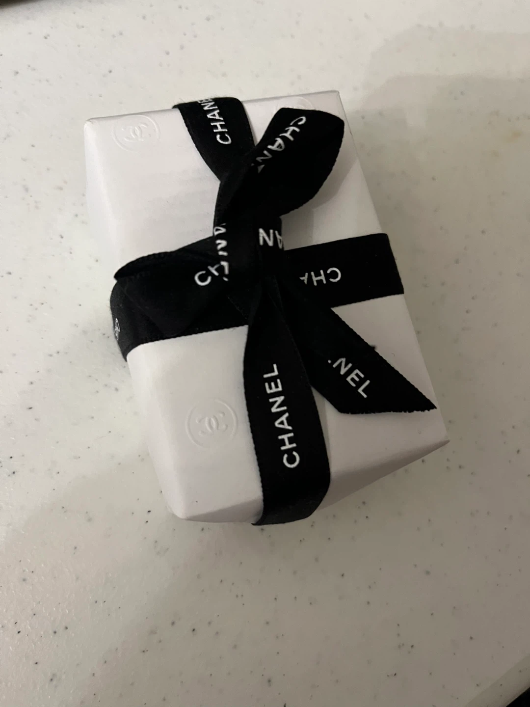 Chanel La Crème Main Hand Cream, New in Box - photo 3